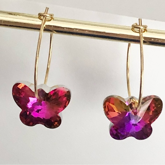 New Handmade Sparkling Dangling Crystal Butterfly Hoop Earrings Magenta Pink - Picture 3 of 7